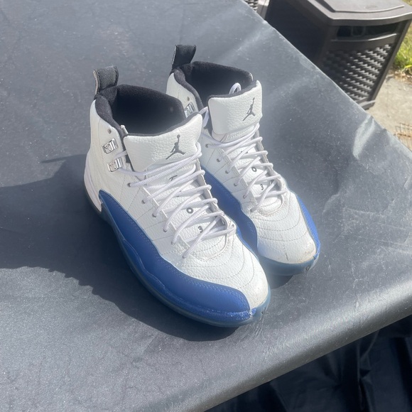 Jordan 12 blueberry (Size 8 men)